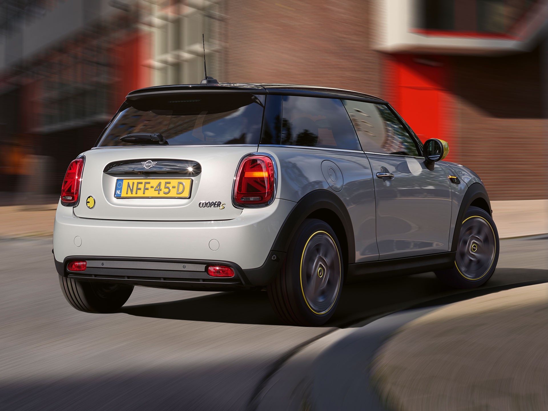 MINI 3-door Cooper SE – multitone roof